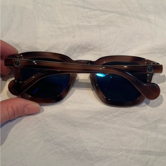Moncler Sunglasses with Black Case - Picture 6 of 9